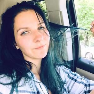 Meet your Posher, Hailey